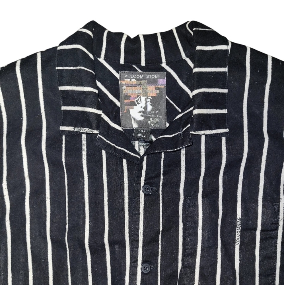 Volcom shirt